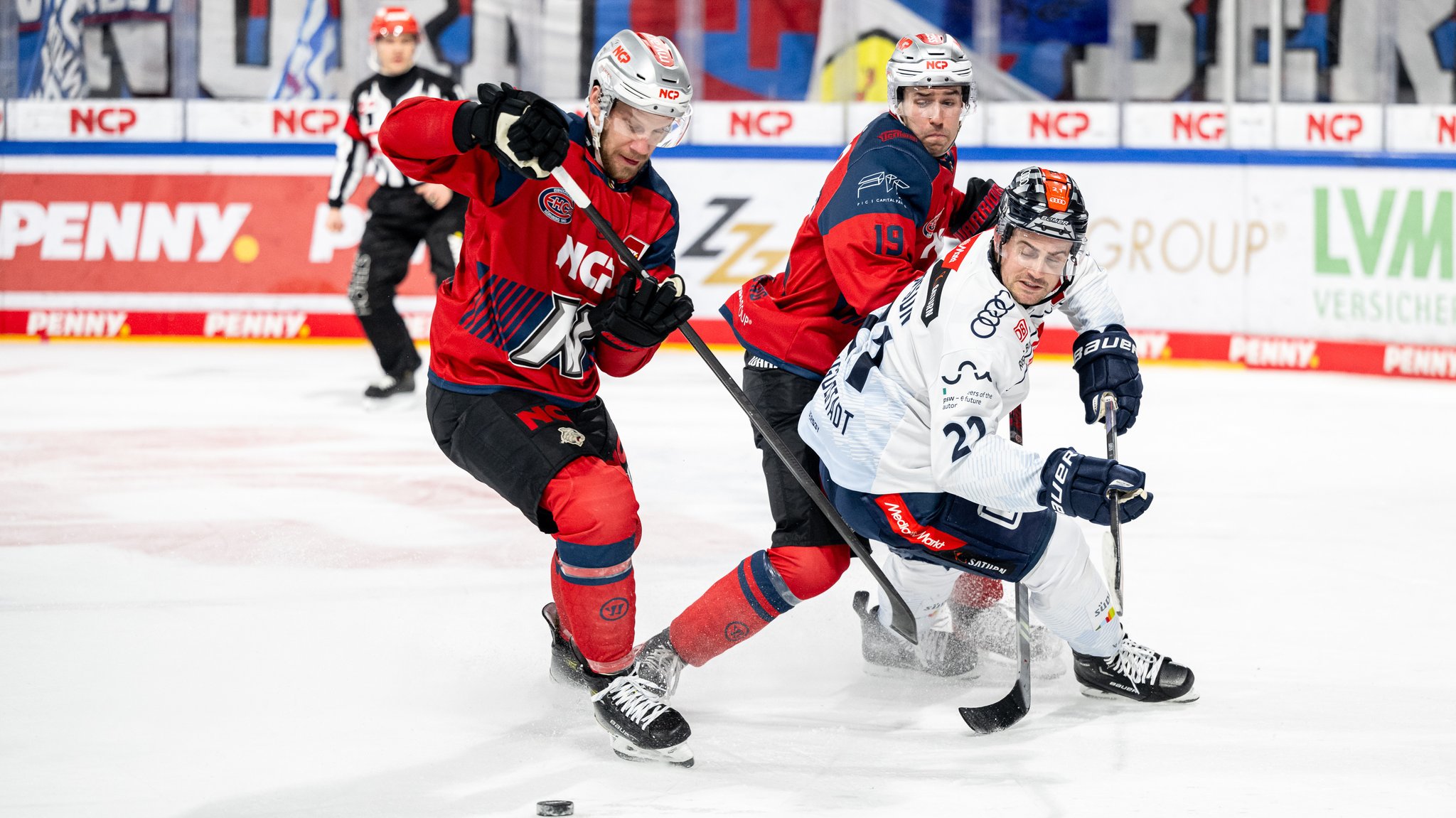 Spielszene aus der Hauptrunde: Nürnberg Ice Tigers - ERC Ingolstadt