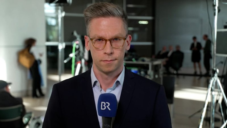 BR-Korrespondent Björn Dake zur Kanzlerwahl | Bild: BR BR-Korrespondent Björn Dake zur Kanzlerwahl