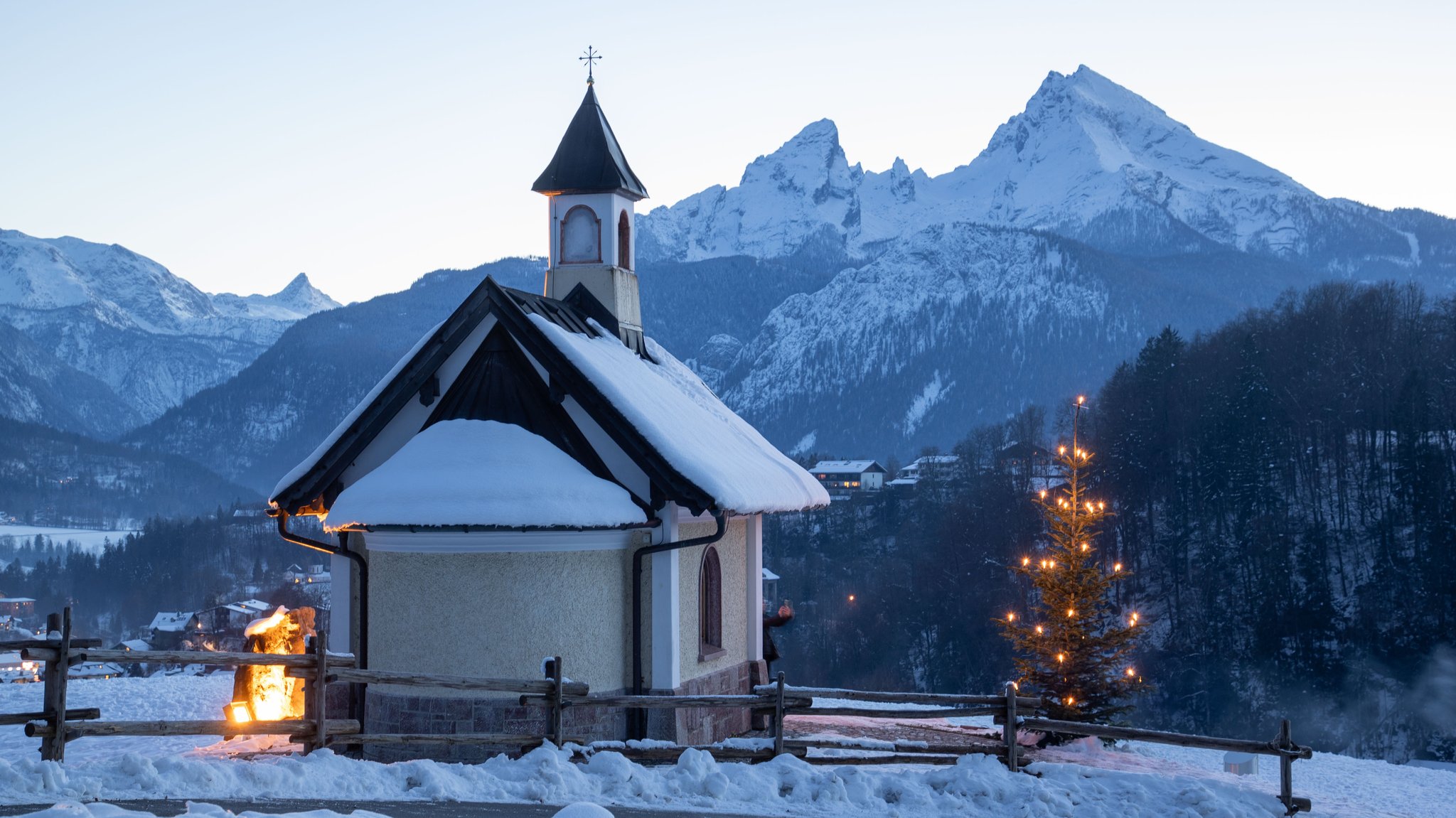 Archivbild: Kapelle im Schnee im Berchtesgadener Land