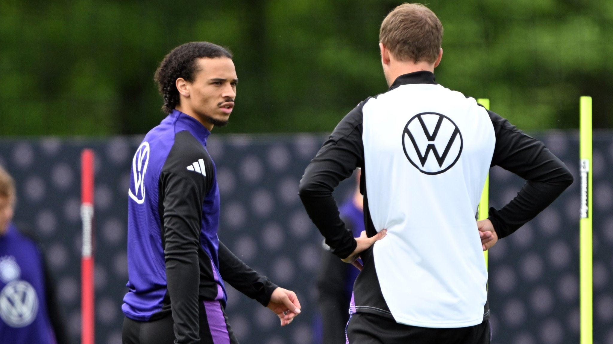 Leroy Sané im Training mit Bundestrainer Julian Nagelsmann