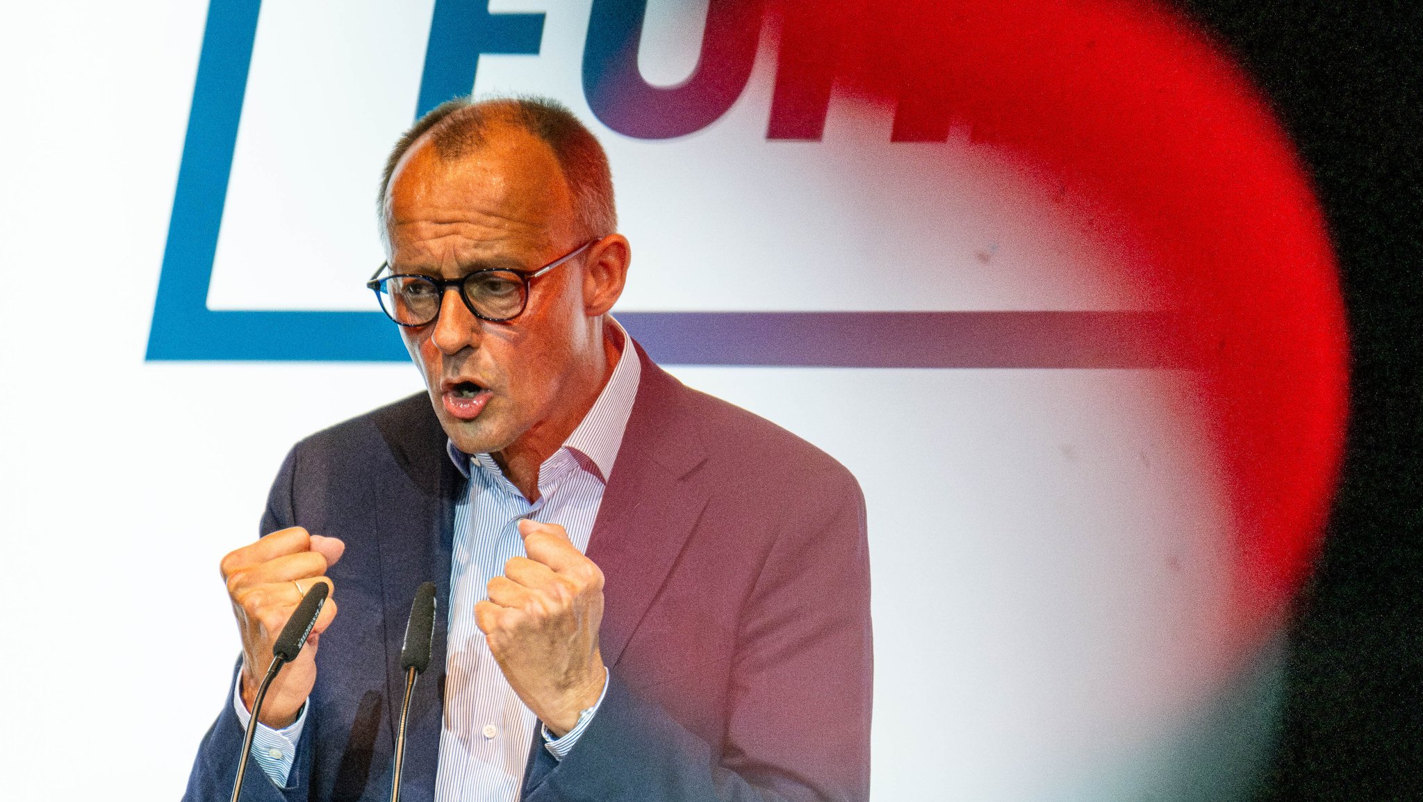 Archivbild, 09.09.2023: Friedrich Merz (Parteivorsitzender, CDU), Wahlkampfauftakt der CDU Hessen zur Landtagswahl in Hessen, Union Halle Frankfurt am Main