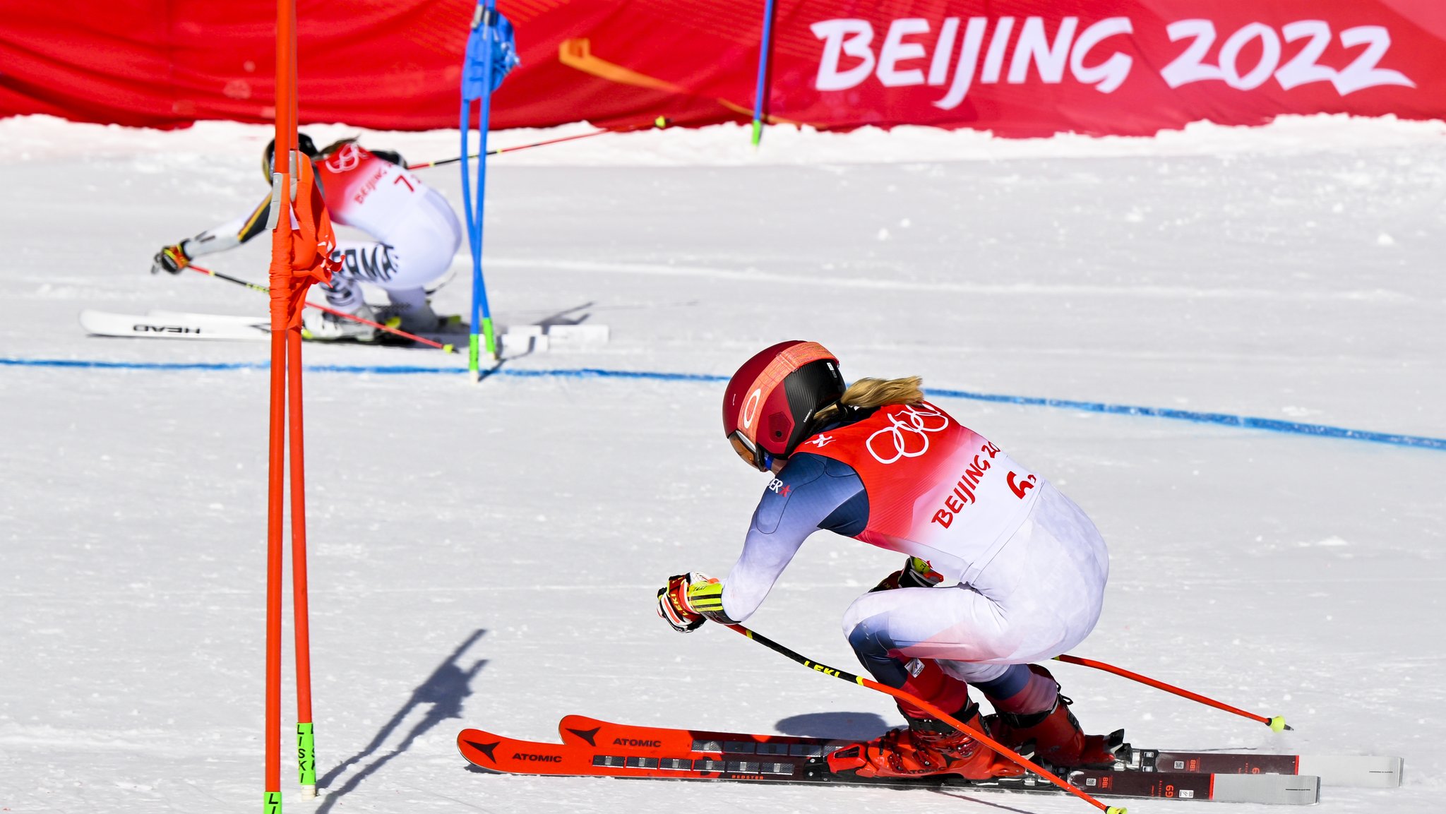 Teamevent: Lena Dürr schlägt die US-Amerikanerin Mikaela Shiffrin