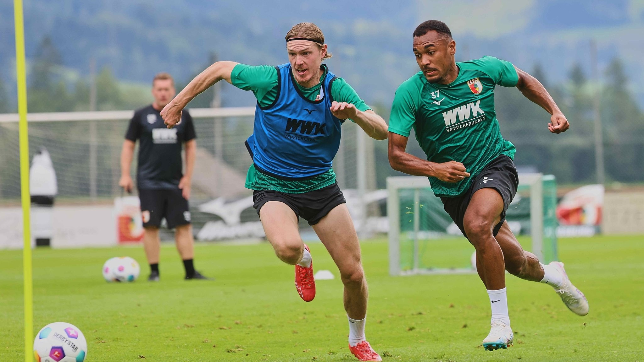 Maurice Malone (r.) und Fredrik Jensen im Trainingslager in Schladming