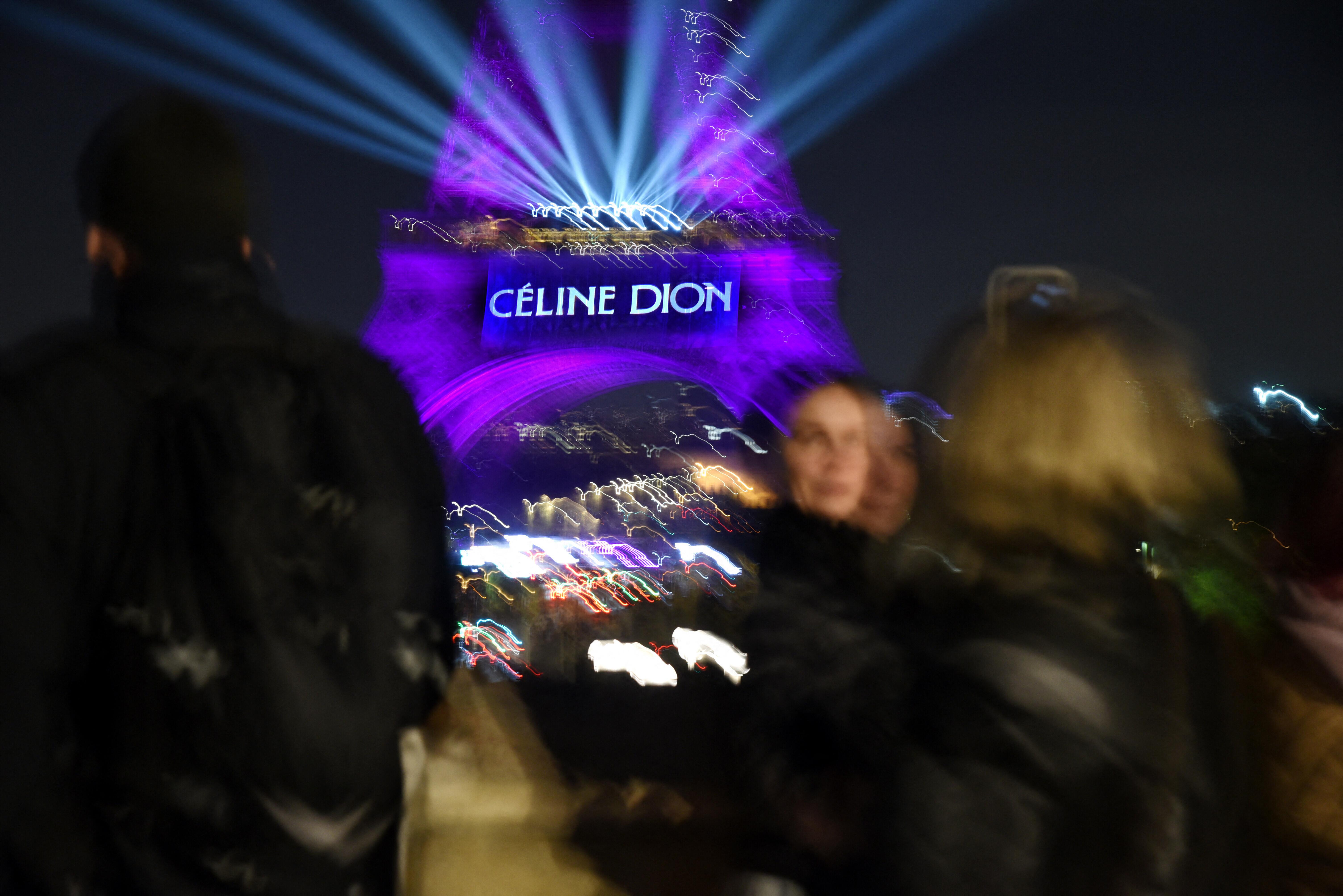 Mit Lichtshow am Eiffelturm: Céline Dion kündigt Comeback an