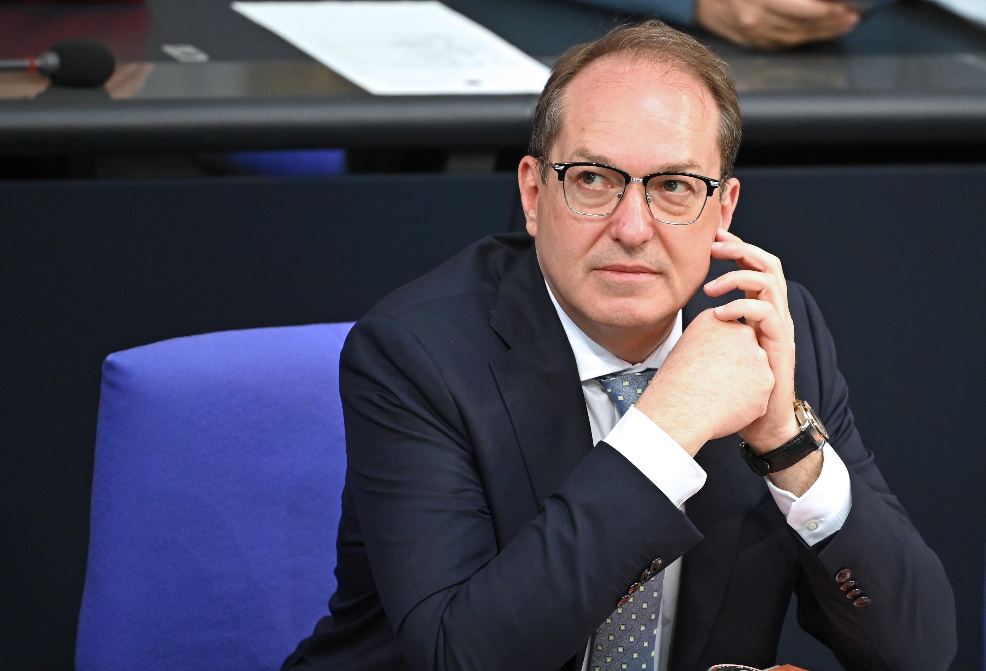 Innenminister Alexander Dobrindt am 6. Juni 2025 im Bundestag