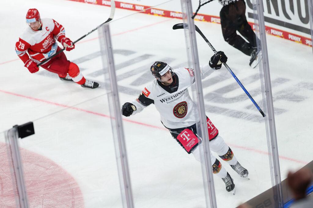 Spielszene aus der Partie Deutschland - Dänemark