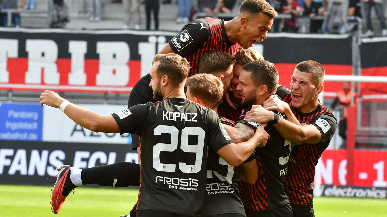 FC Ingolstadt dominates against Ulm: Four goals secure a convincing win