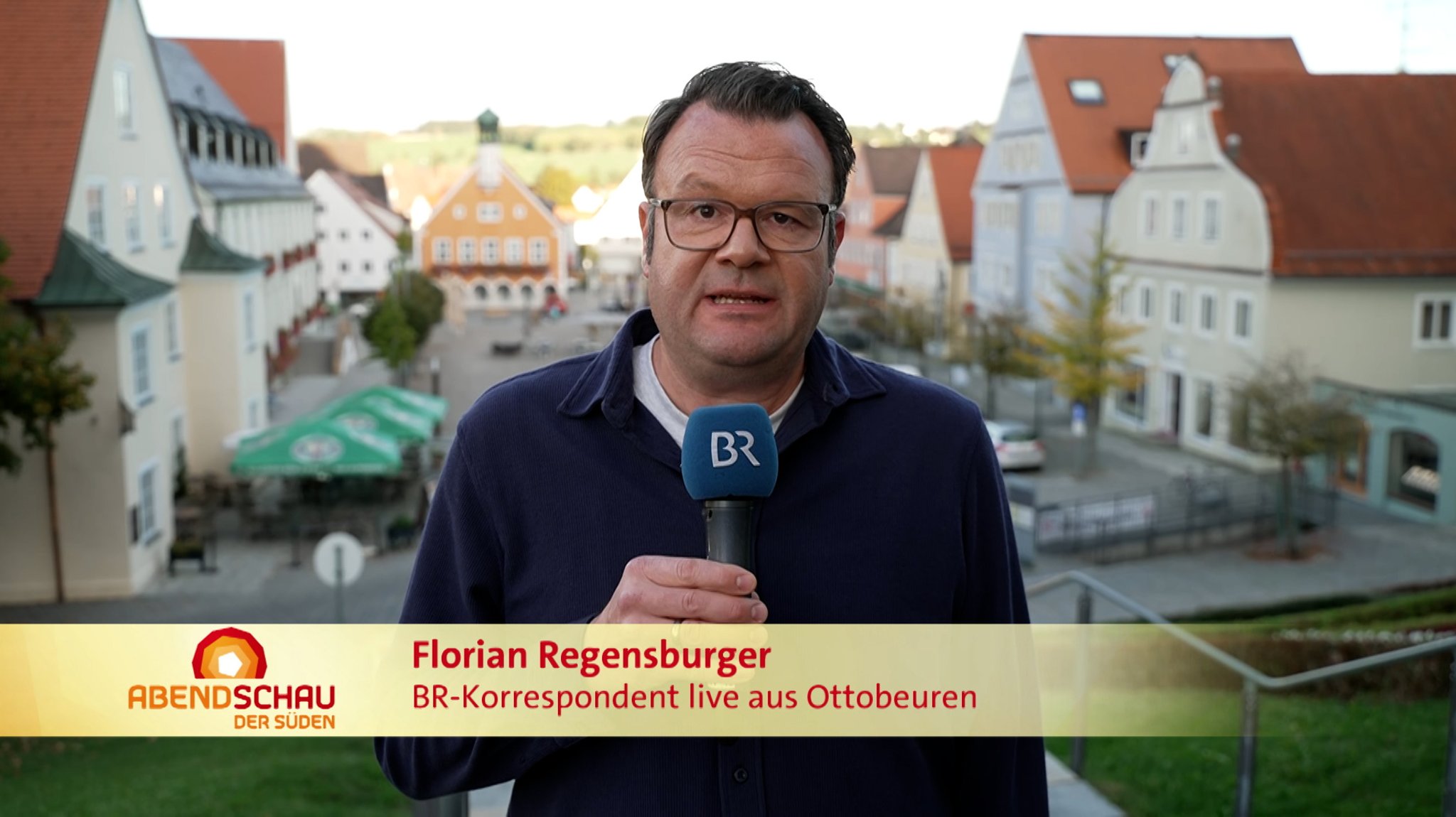 Live-Schalte mit BR-Korrespondent Florian Regensburger. | Bild: BR Live-Schalte mit BR-Korrespondent Florian Regensburger.