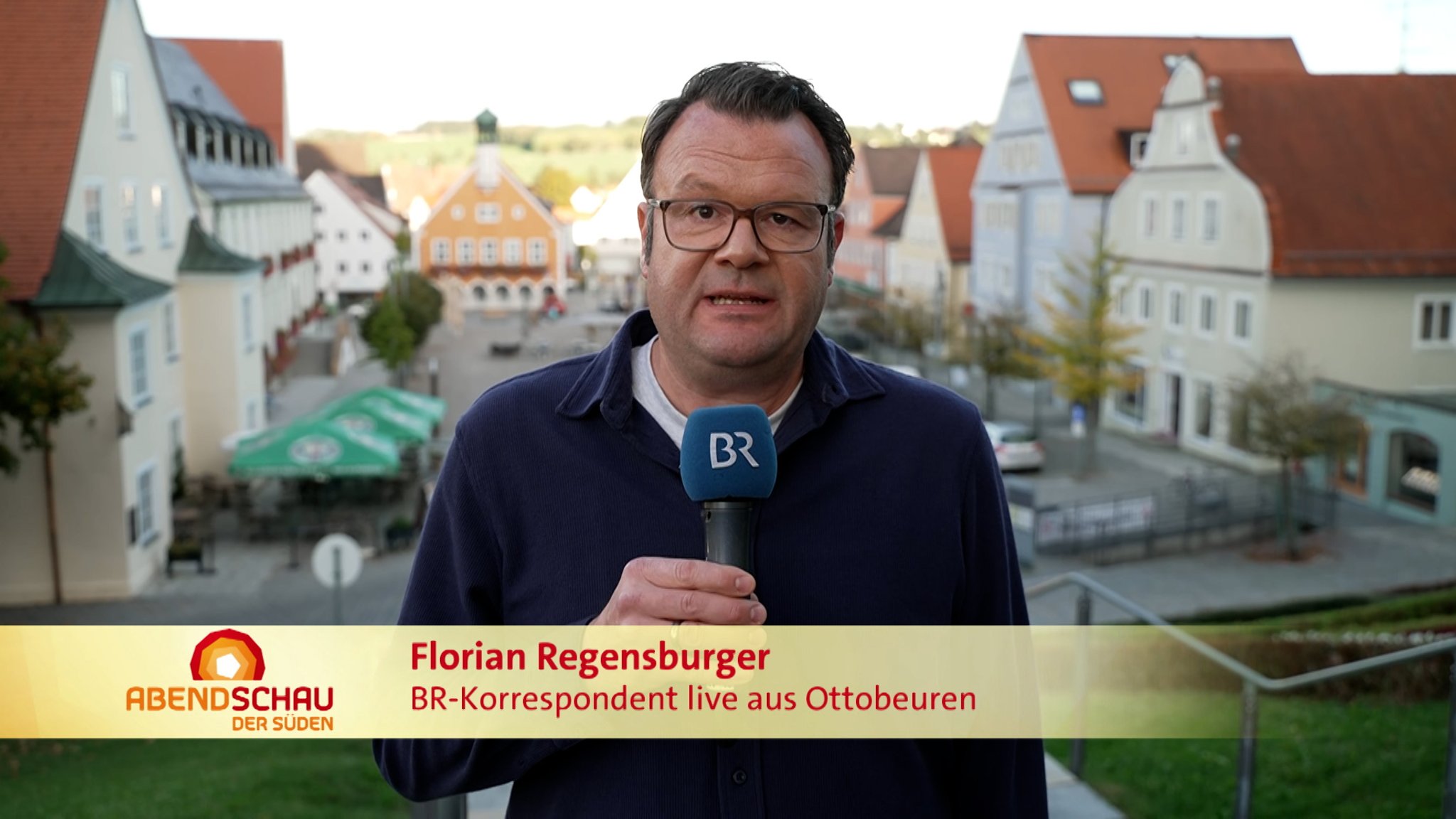 Live-Schalte mit BR-Korrespondent Florian Regensburger. | Bild: BR Live-Schalte mit BR-Korrespondent Florian Regensburger.