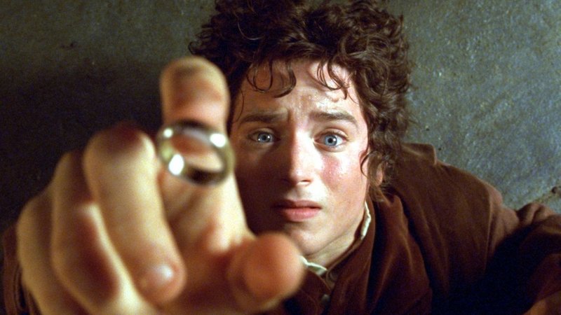 Elija Wood als Hobbit Frodo in "Der Herr der Ringe – Die Gefährten" (Filmszene)