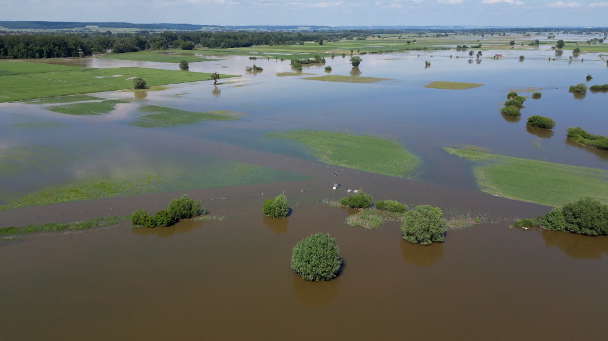 Laut Landwirtschaftsminister Özdemir ist der Klimawandel eine Herausforderung für die Bauern.