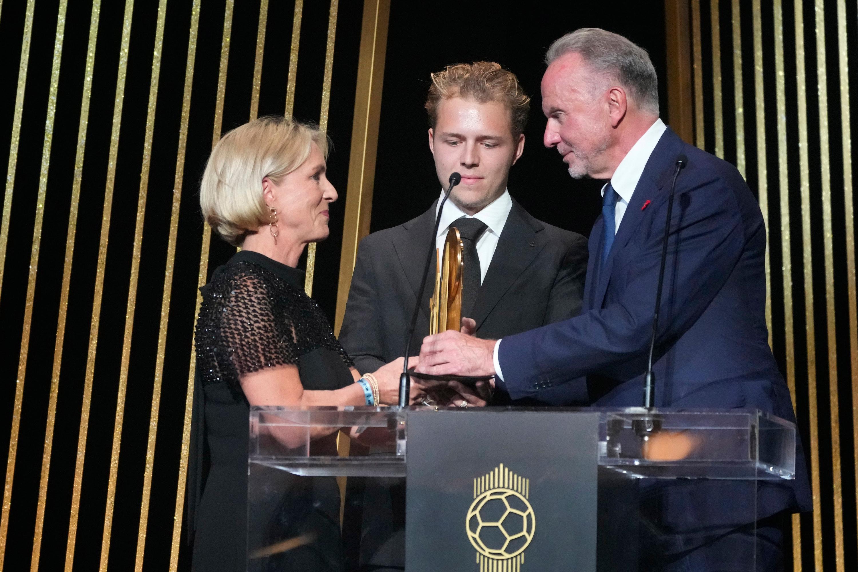 Der Ballon d'Or für Franz Beckenbauers Lebenswerk