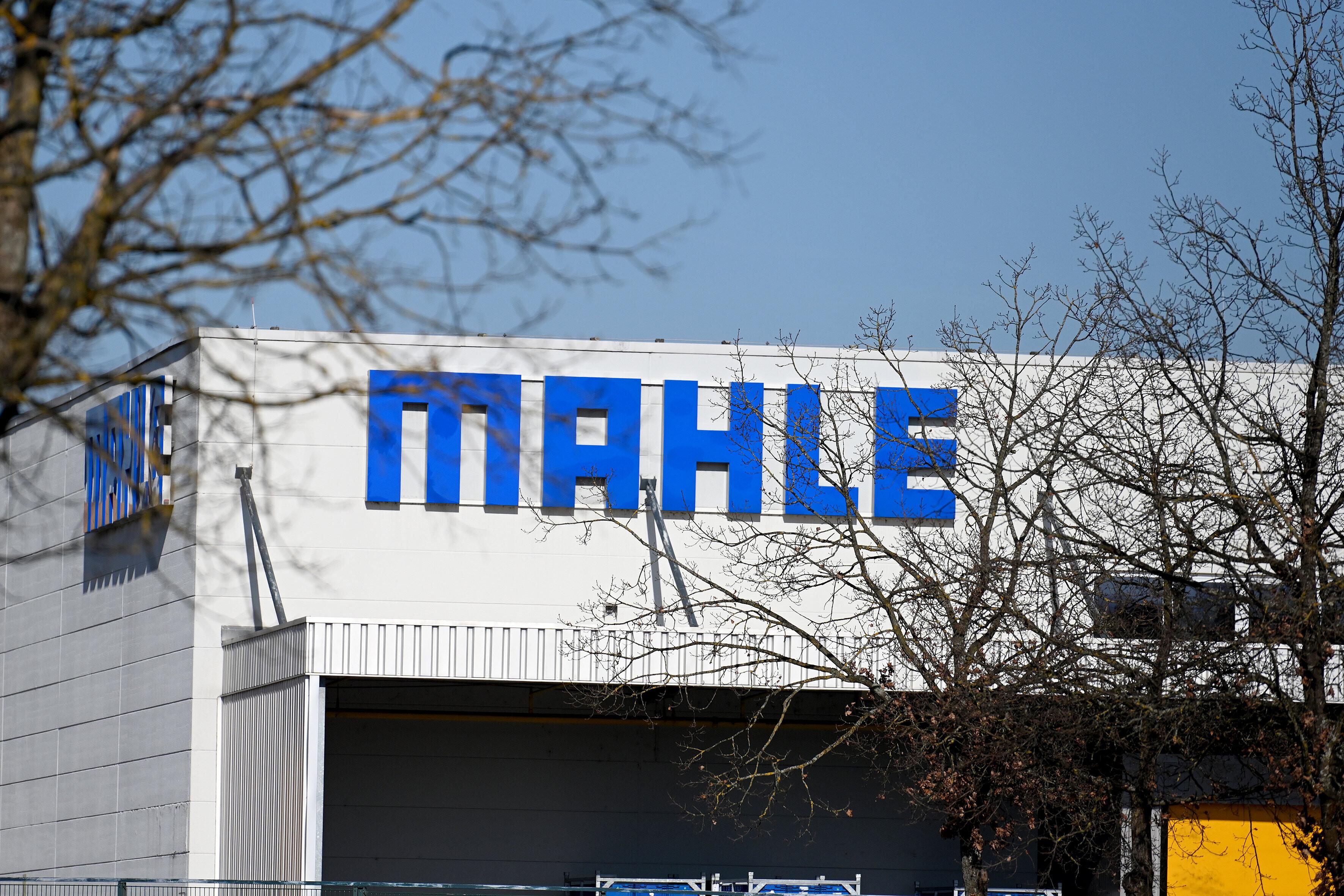 Firmengebäude der Firma Mahle am in Neustadt an der Donau