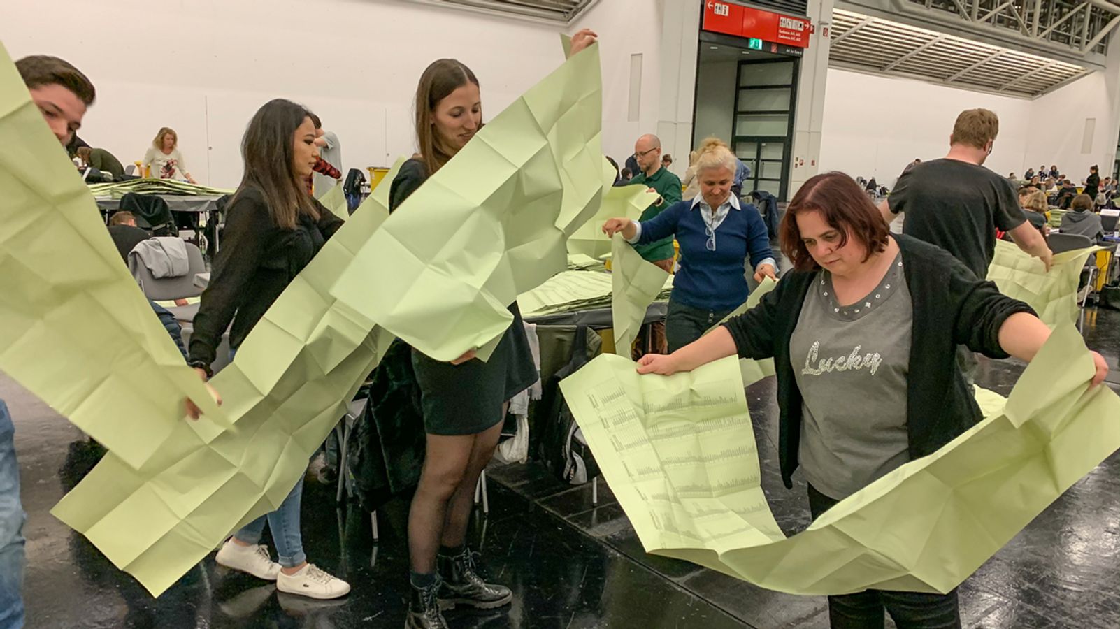 Image accompanying Wahlhelfer-"Wunschteams" würden Manipulationen bei den Kommunalwahlen in München erleichtern.
