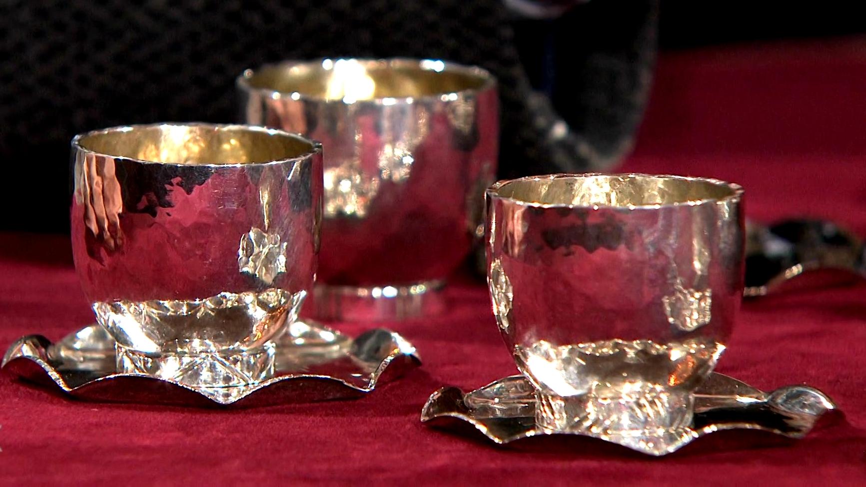 Silberbecher Für bare Münze genommen