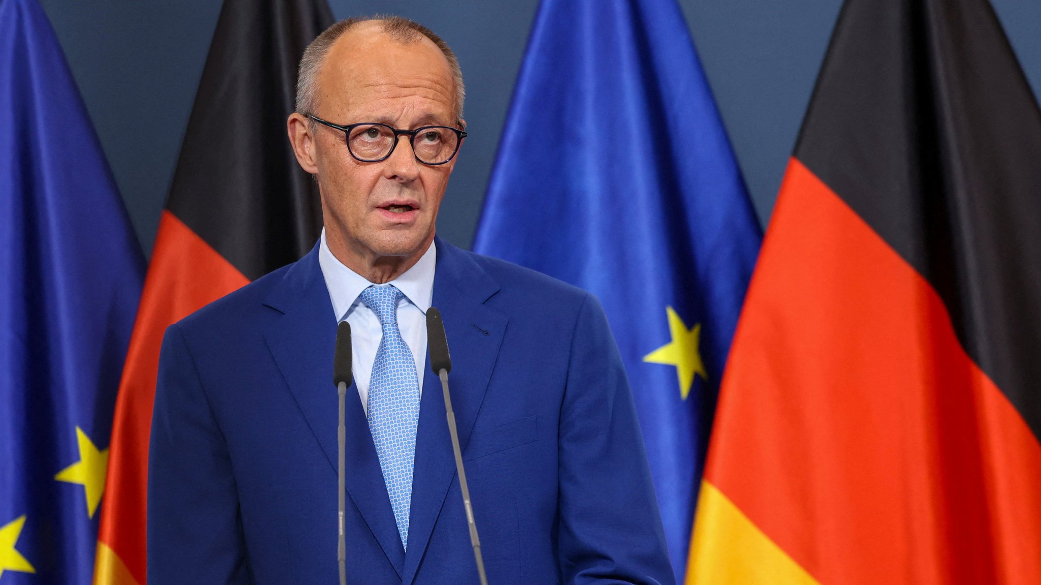 Trotz Wahl-"Desaster": Merz will Kanzler und CDU-Chef bleiben