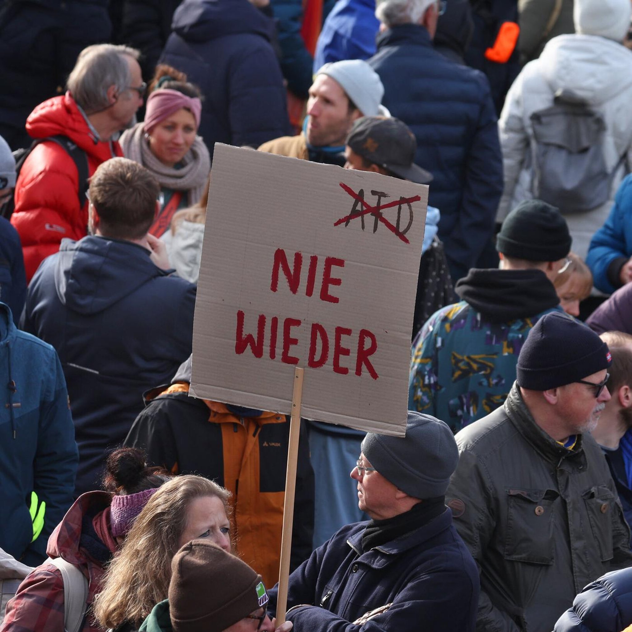 Was könnte nach der Demokratie kommen? Ein Gespräch mit Politikwissenschaftler Veith Selk