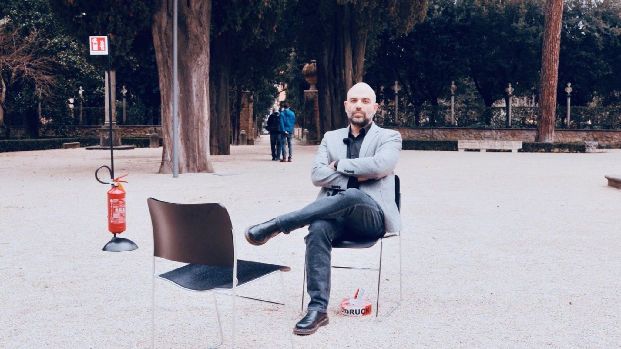 Druckfrisch: Roberto Saviano: 'Falcone' - hier anschauen