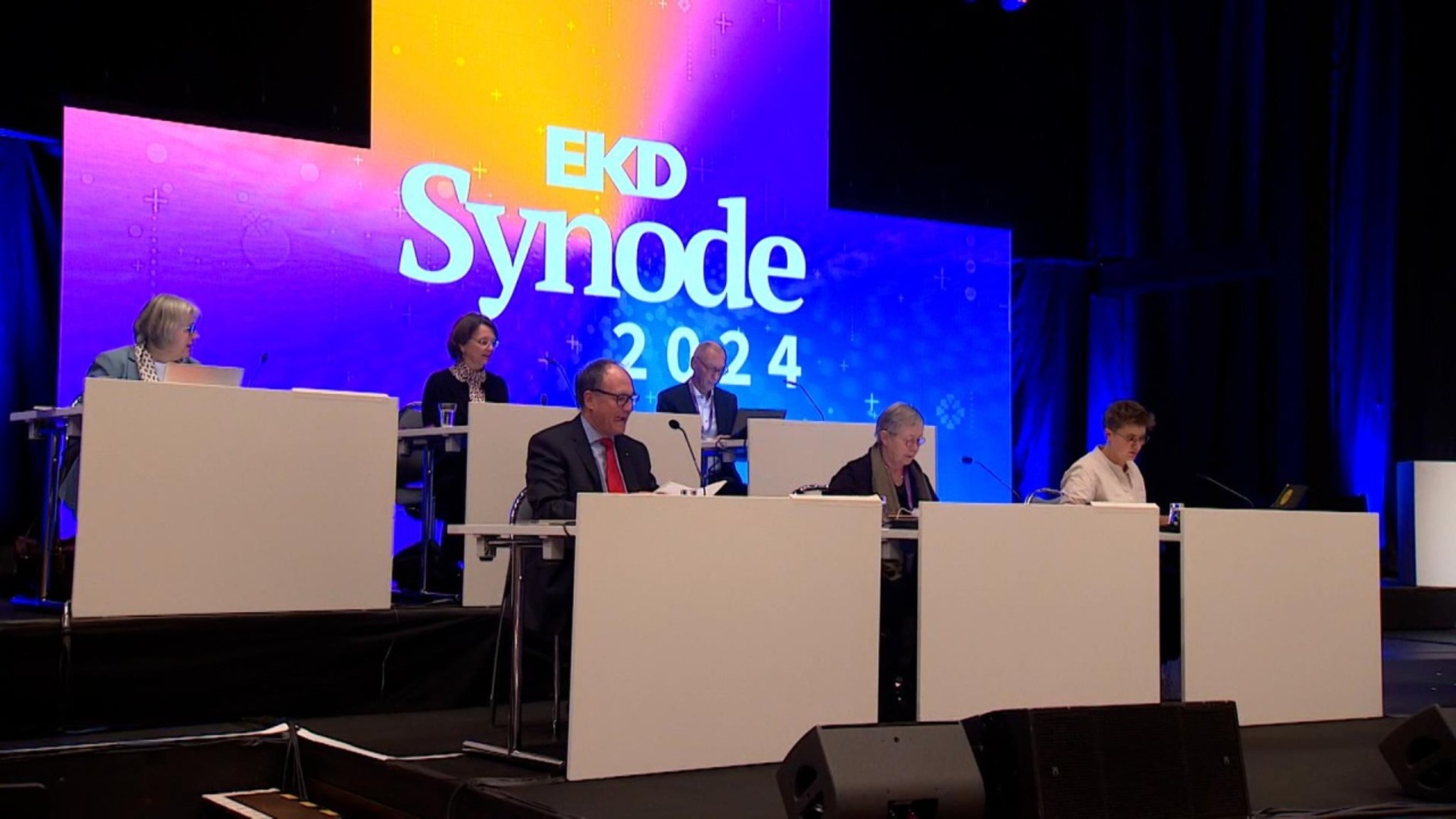 BR24: Synode: EKD diskutiert über Ampel-Aus - hier anschauen