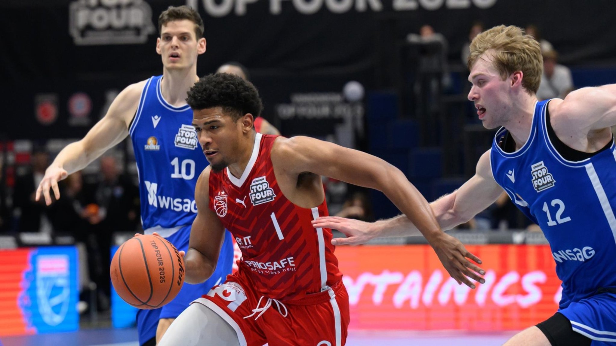 BR24Sport: Re-Live: Bamberg Baskets - Skyliners Frankfurt im Basketball-Top-Four - hier anschauen