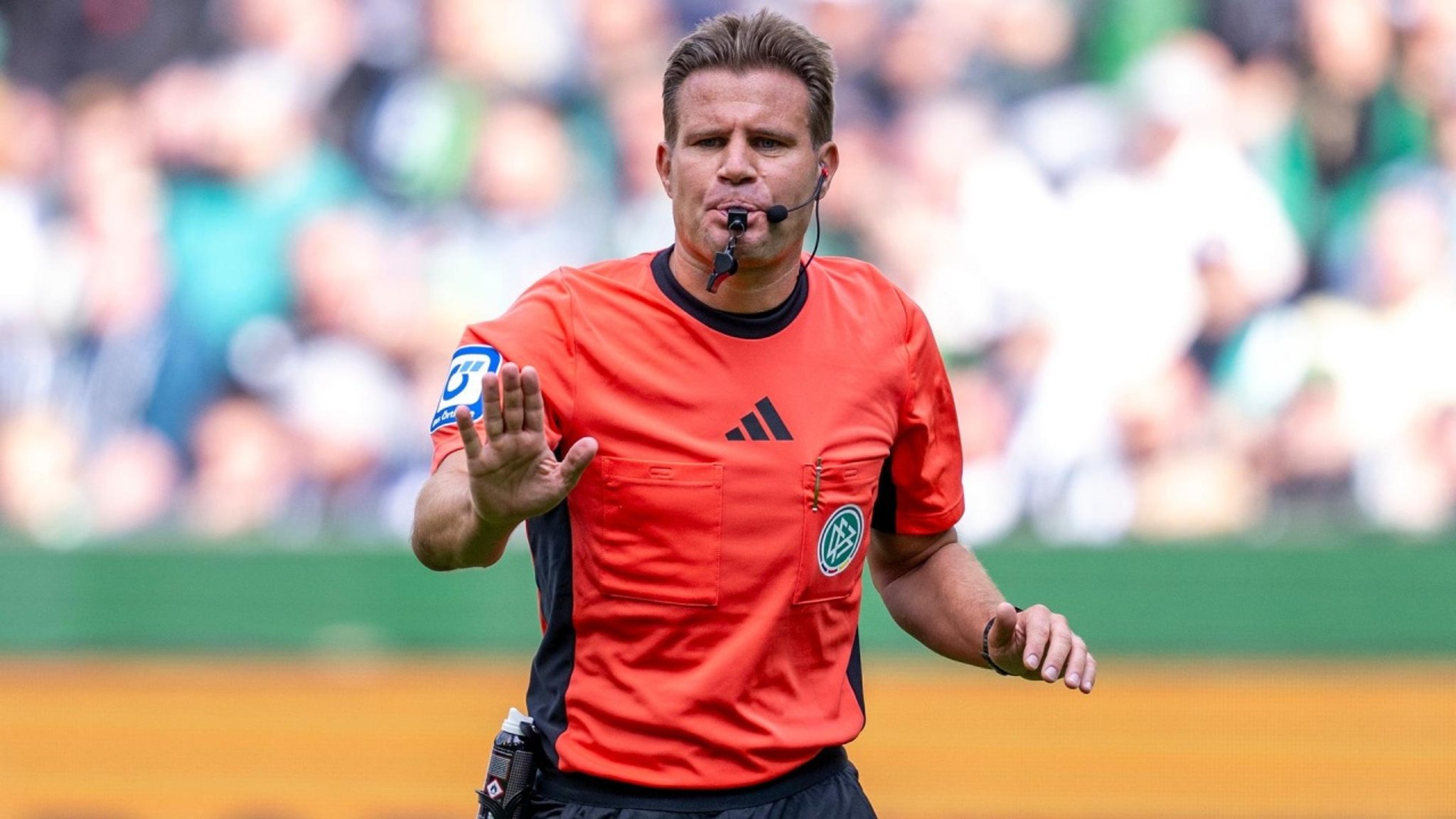 BR24Sport: Felix Brych: 'Würde den Fußball jetzt mal einfach halten' - hier anschauen