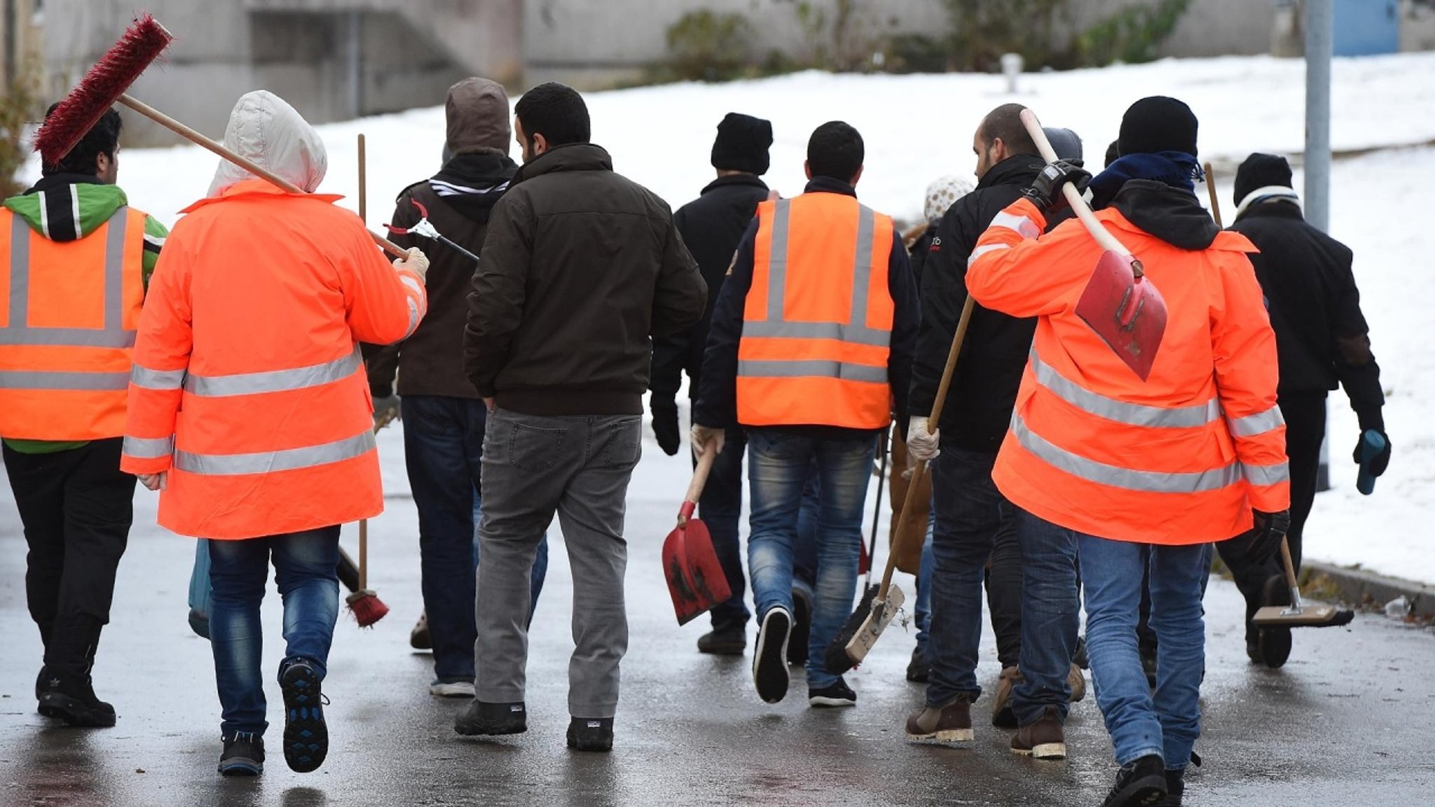 Kontrovers: Arbeitspflicht für Asylbewerber - hier anschauen