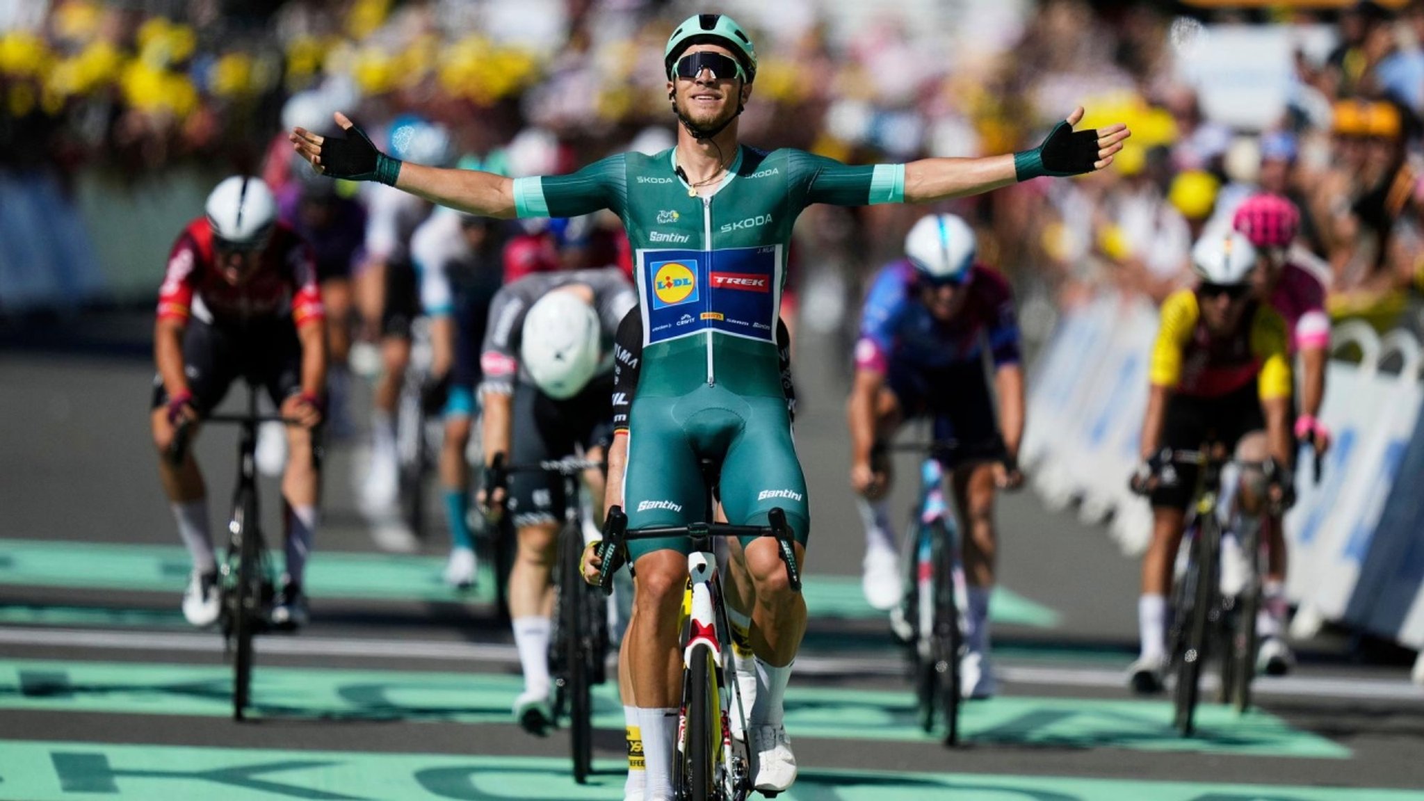 BR24Sport: Etappe 8: Milan feiert Premieren-Sieg bei der Tour - hier anschauen