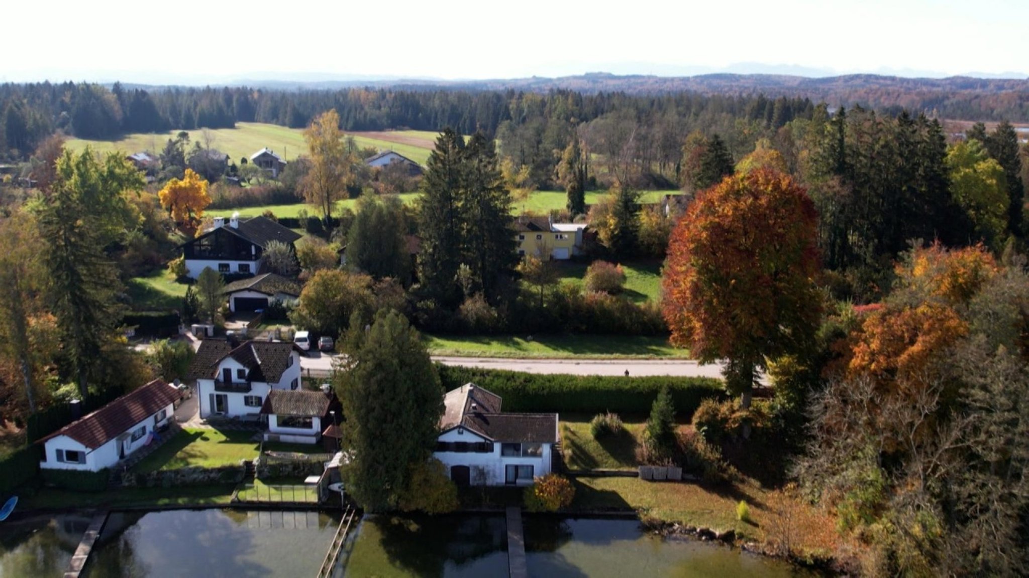 Abendschau - Der Süden: Seeshaupt: Desinformation zu Flüchtlingsheim am See - hier anschauen