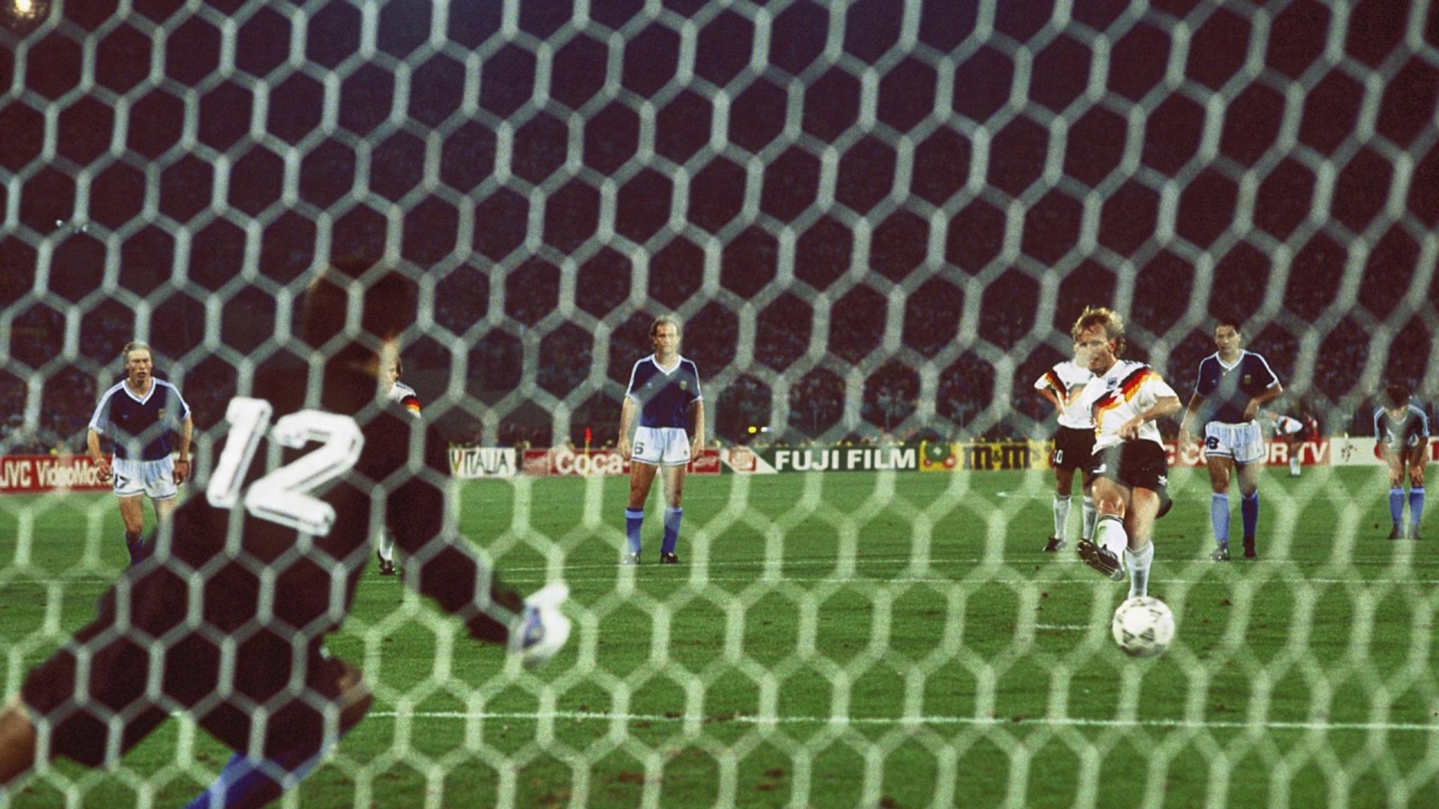 BR24Sport: Fußball-WM 1990 (3/3) · Das Finale Argentinien-Deutschland in Rom - hier anschauen