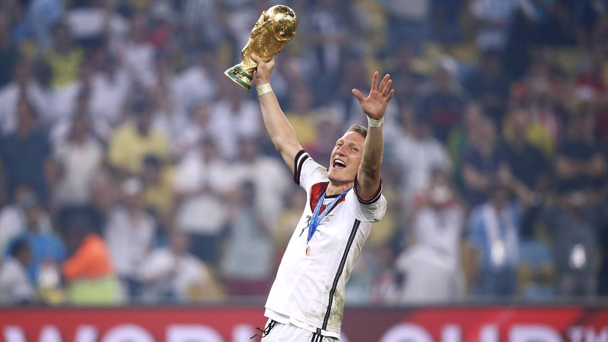 Bastian Schweinsteiger ist in die Hall of Fame des deutschen Fußballs aufgenommen worden