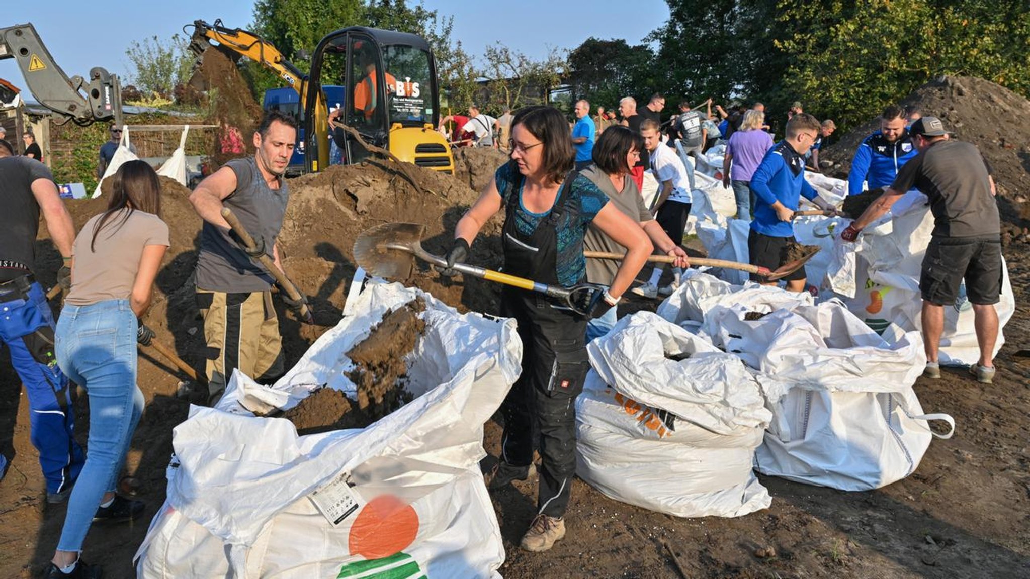 Hochwasser: Weiter Alarmbereitschaft in Ostdeutschland