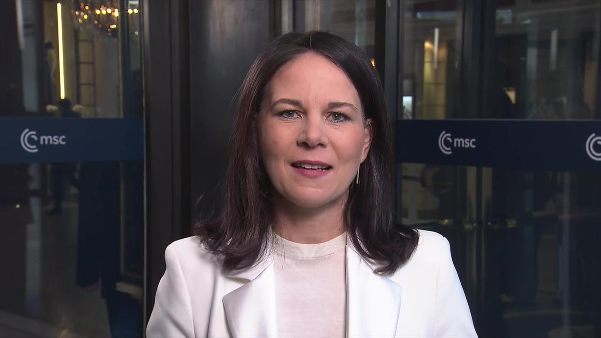 Baerbock: Schuldenbremse ändern, um Europas Frieden zu retten