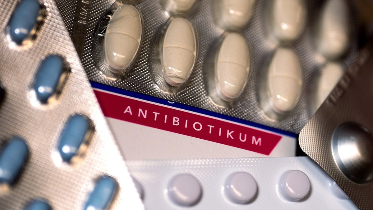 FAQ zur Einnahme von Antibiotika: Milch, Alkohol, Pille und Antibiotikum - geht das?