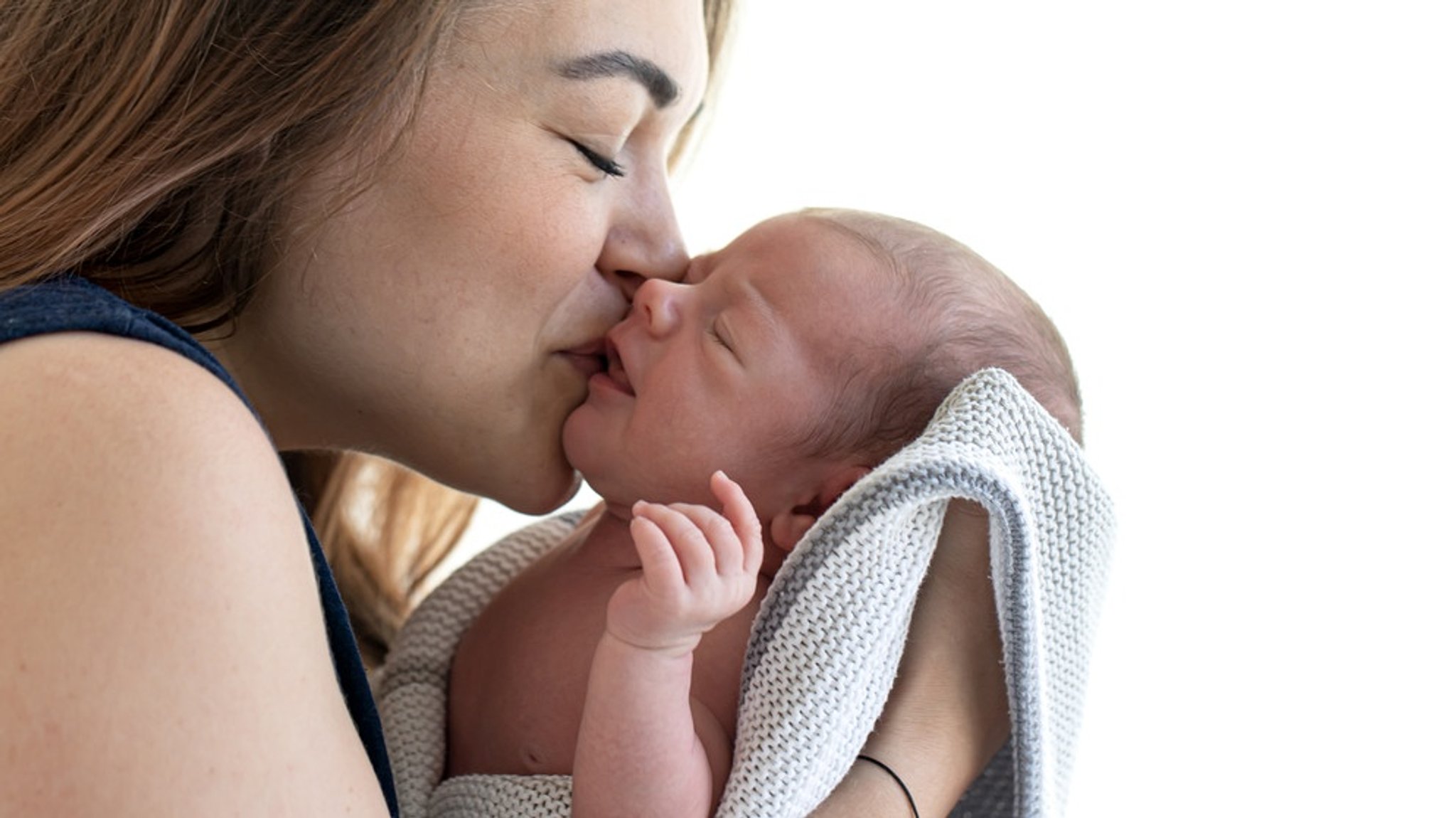 Künstliche Befruchtung: Unerfüllter Kinderwunsch: So kann Reproduktionsmedizin helfen