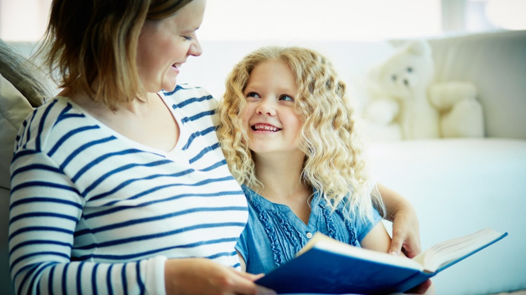 Lesen lernen: Wie ihr Kinder dabei unterstützt