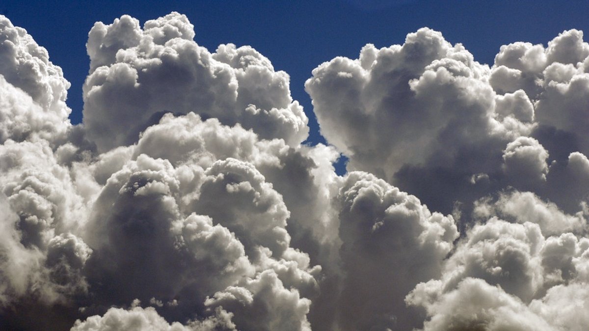 Wolken und Wetter: Wie entstehen die verschiedenen Wolken-Arten?