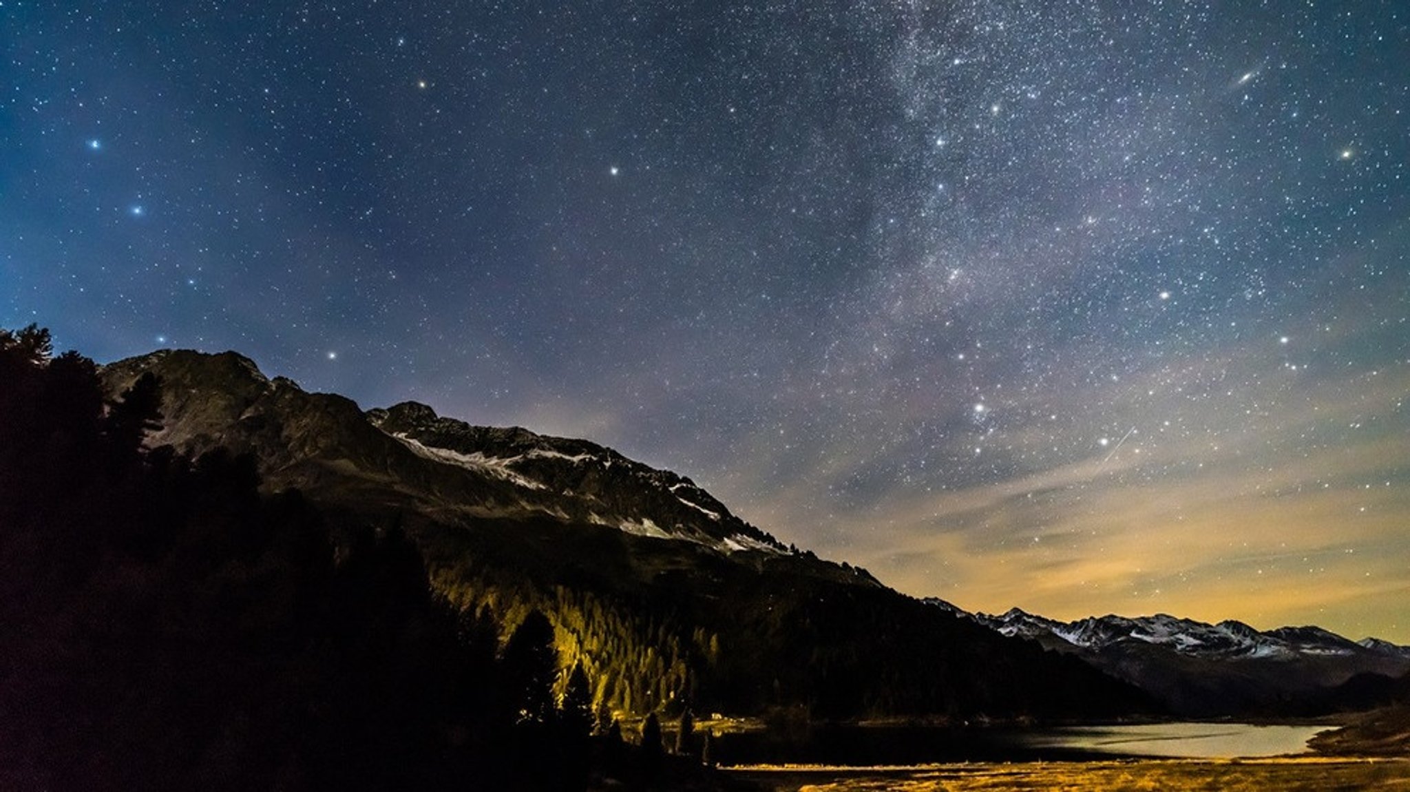 Der Sternenhimmel im Oktober 2026: Lichter in der klaren Herbstnacht