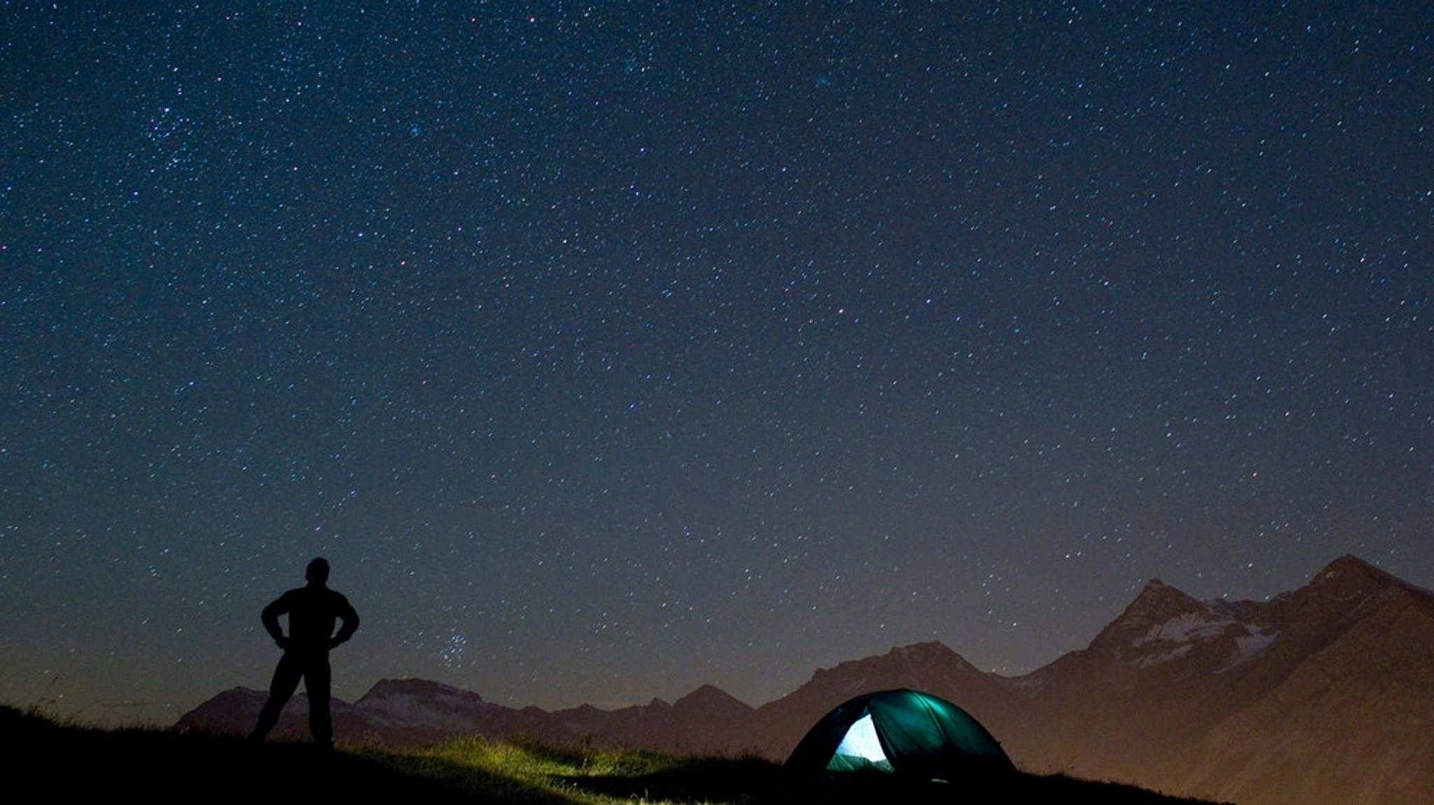 Der Sternenhimmel im Juni 2025: Funkelnde Nächte