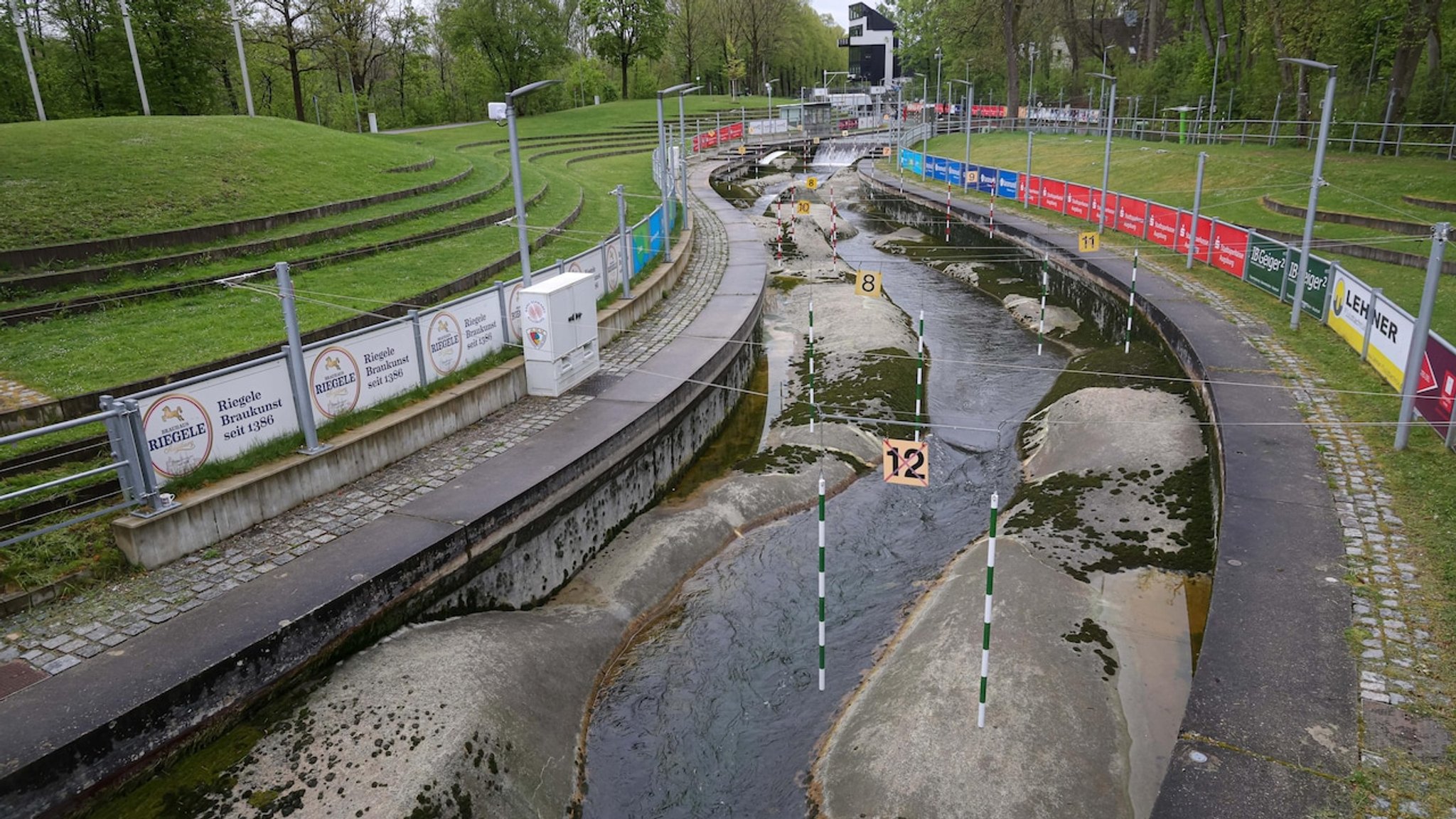 BR24Sport - Der Kampf ums Wasser: Augsburger Eiskanal vor dem Weltcup-Finale - hier anschauen