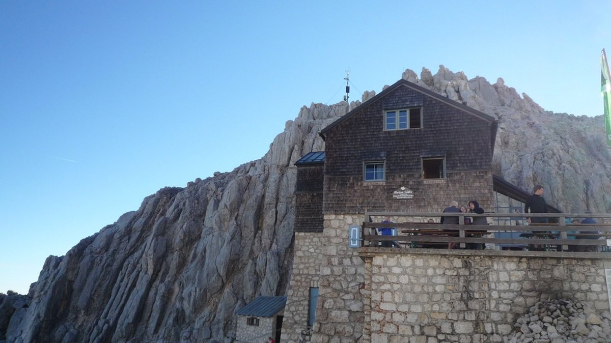 Die Meilerhütte im Wetterstein: Wo luftige Einsamkeit auf dem Dreitorspitzgatterl herrscht