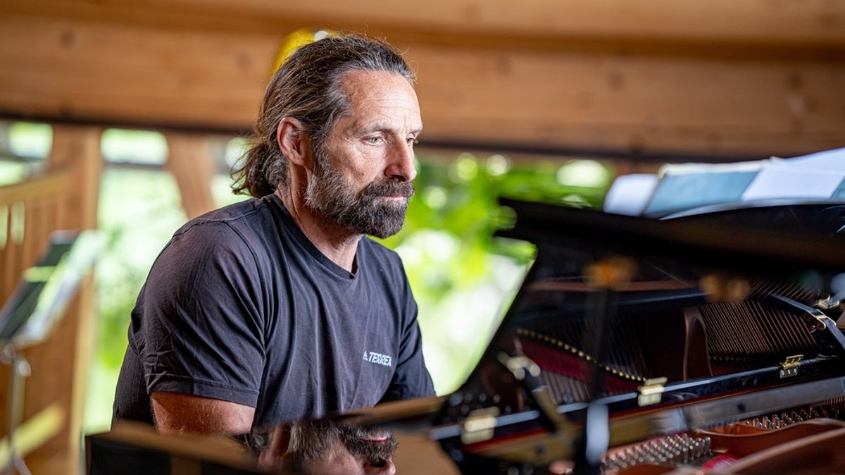 Bergauf-Bergab | 21.12.2025: Hohe Kunst · Ein Huberbua und die Musik