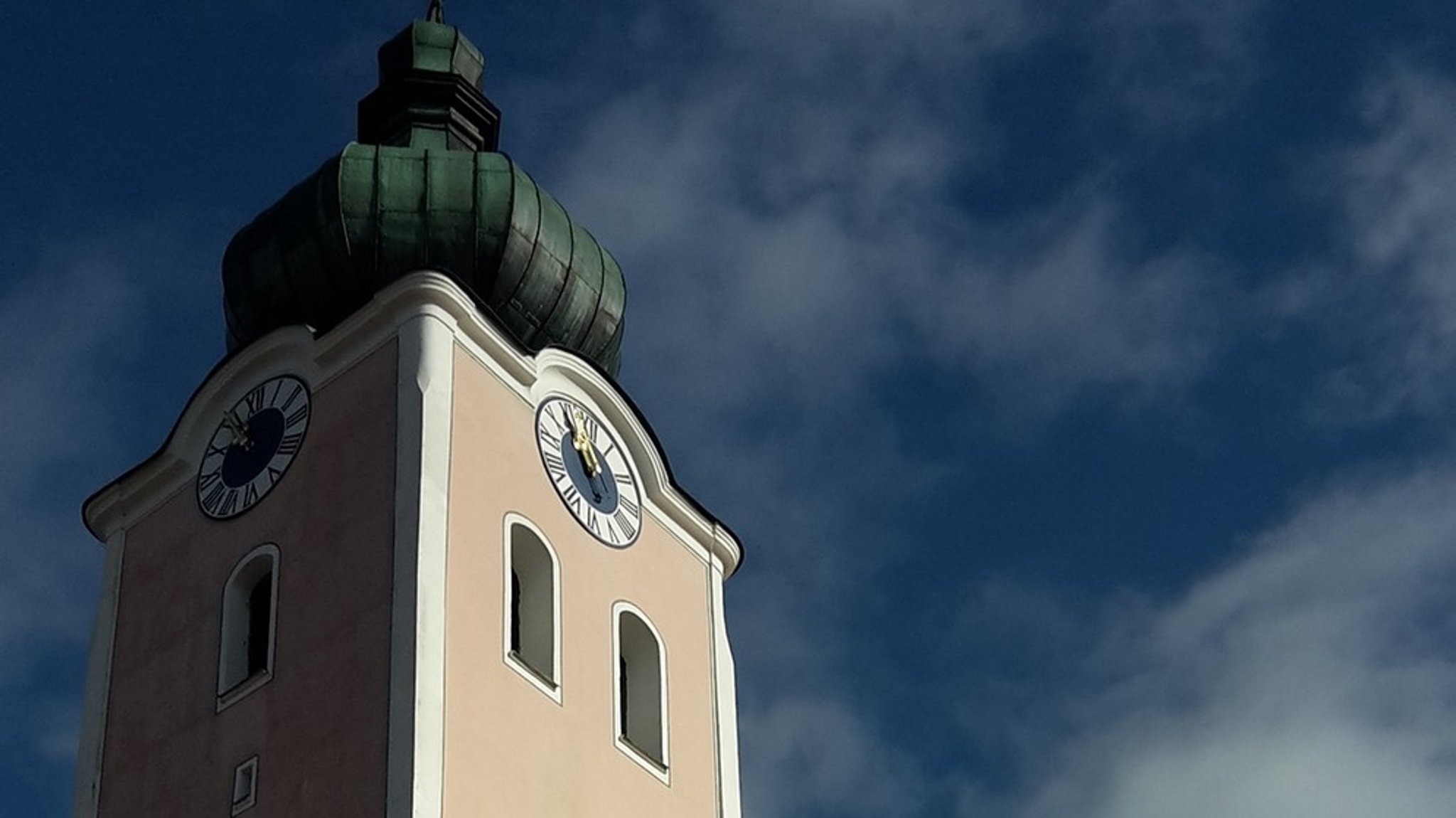 weiß blau: Rund um Landau an der Isar