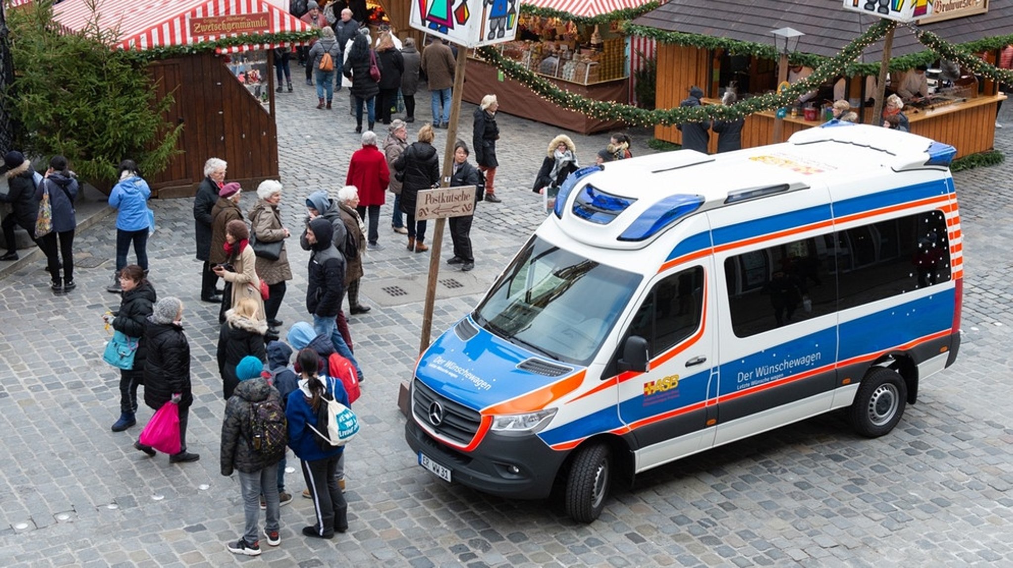 Glück bescheren, bevor es zu spät ist: Unterwegs im Wünschewagen