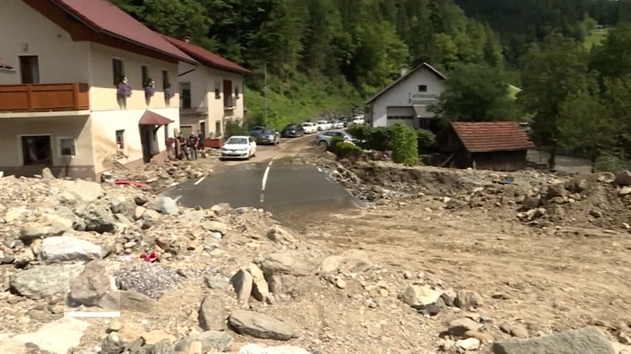 Unwetterschäden: Slowenien fordert nach Unwetter NATO-Hilfe an