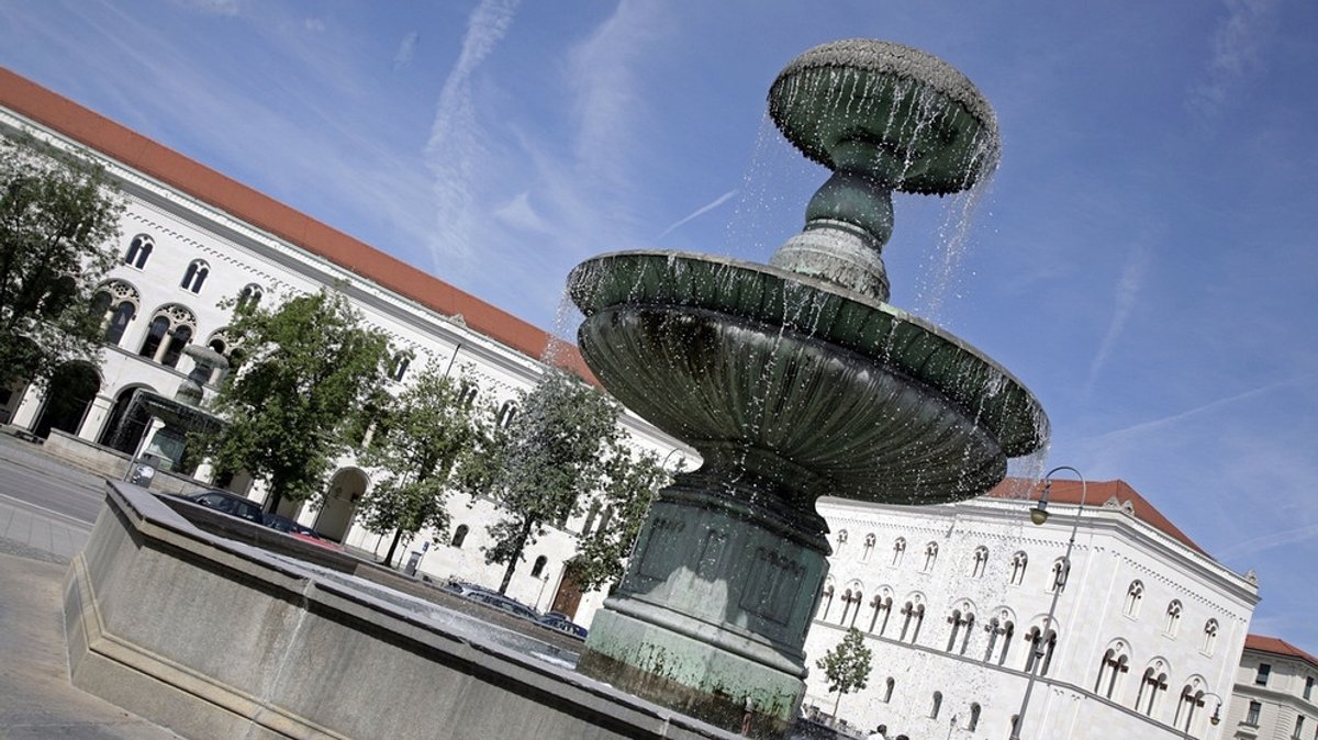 Fall Meyen: Querdenker an der Uni München - Wie weit geht die Wissenschaftsfreiheit?