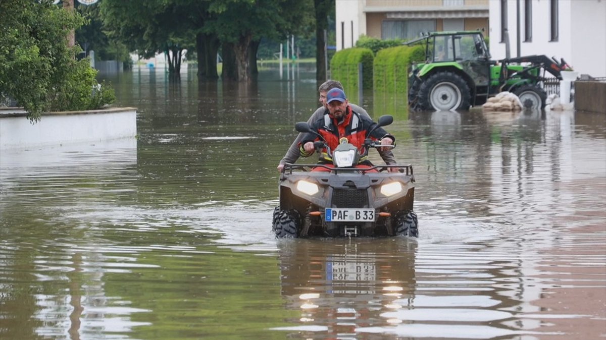 "jetzt red i" aus München: Bayern nach dem Hochwasser - was lernen wir aus der Katastrophe? 