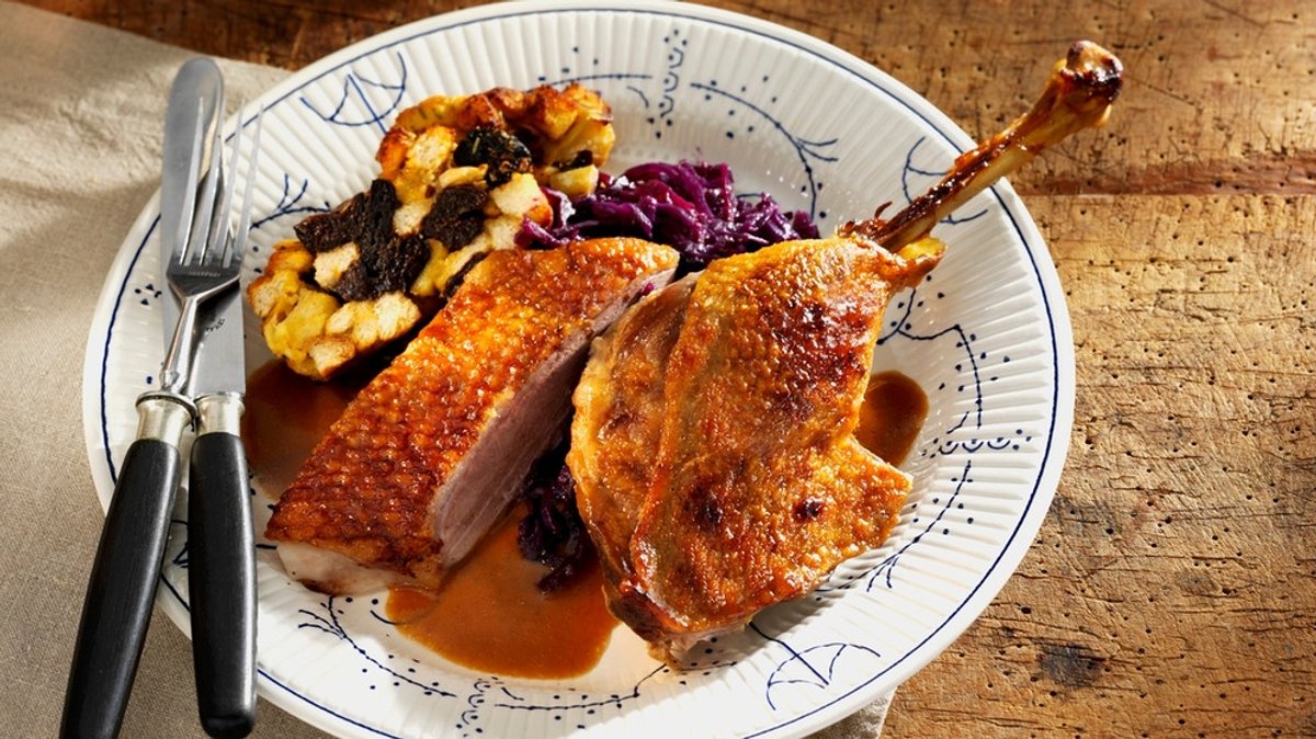 Gänsebraten: Weihnachtsgans-Rezept: So gelingt die Gans im Ofen