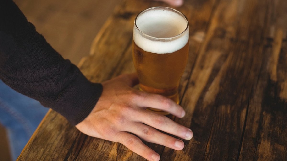 Wieviel Alkohol hat alkoholfreies Bier: Was bedeutet alkoholfrei wirklich?