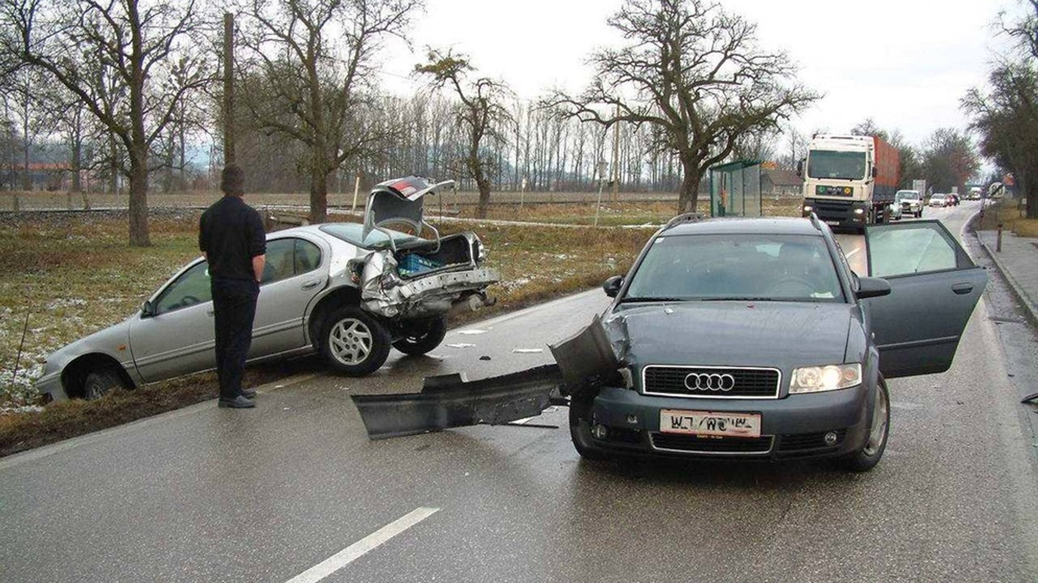 Im Notfall bedenken: Verkehrsunfall? Das müssen Sie jetzt tun