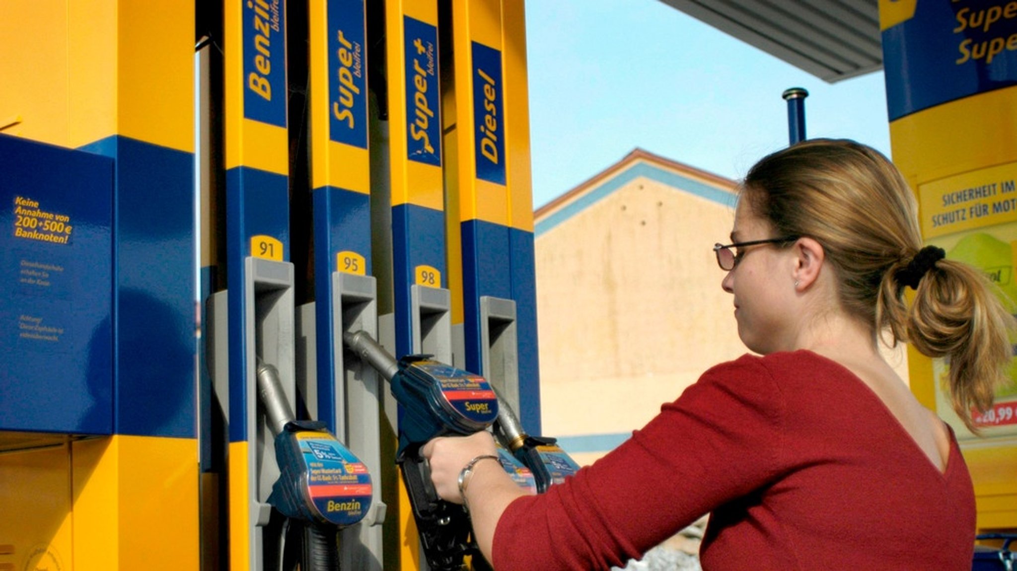 Wann Tanken: Wann ist der Sprit am billigsten?